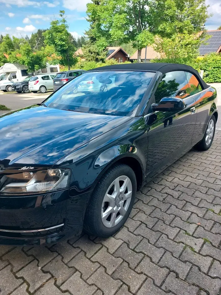 Gebraucht Audi Cabriolet 92 PS (67 kW) 2013 Schwarz Cabrio