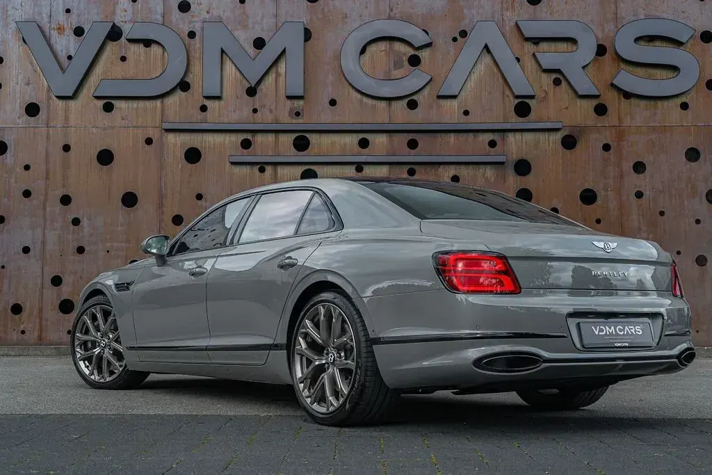 Gebraucht Bentley Flying Spur Mulliner 635 PS (467 kW) 2023 Grau Limousine