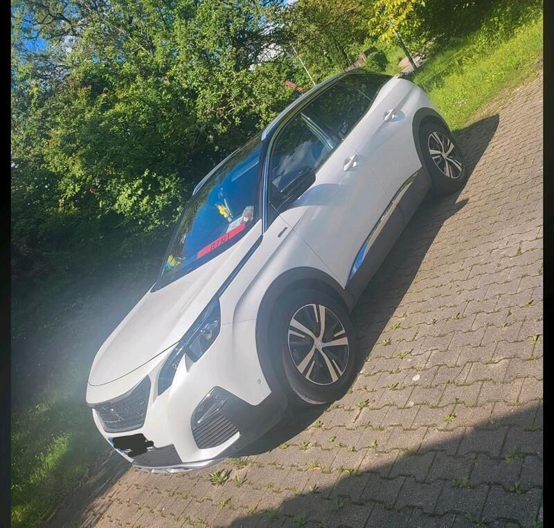 Weiß Gebraucht 2019 Peugeot 3008 SUV | 19.299 € (Fairer Preis) - Bild 1/4