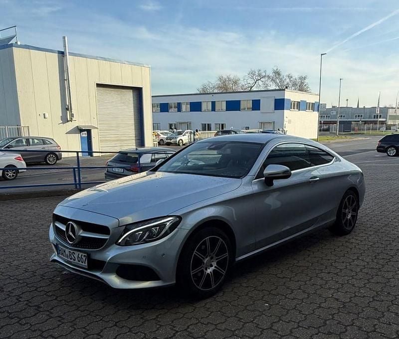 Gebraucht Mercedes C180 Edition 1 156 PS (114 kW) 2017 Grau Coupé