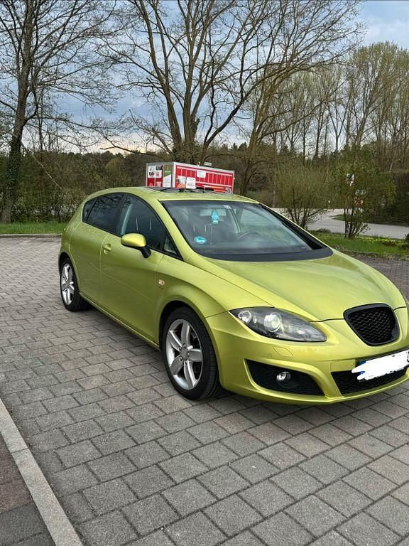 Second-hand Seat Leon Style 125 CP (91 kW) 2009 Verde Hatchback