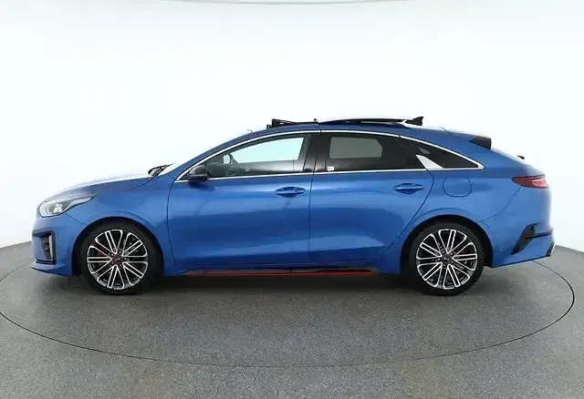 Używany Kia ProCeed GT 204 KM (150 kW) 2020 Niebieski Kombi
