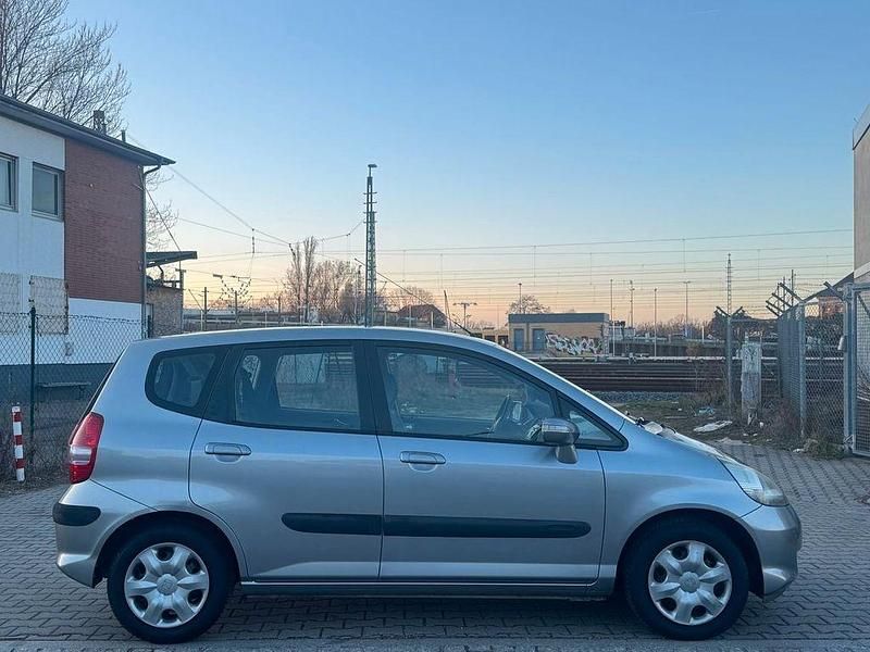 Gebraucht Honda Jazz LS 83 PS (61 kW) 2007 Silber Kleinwagen