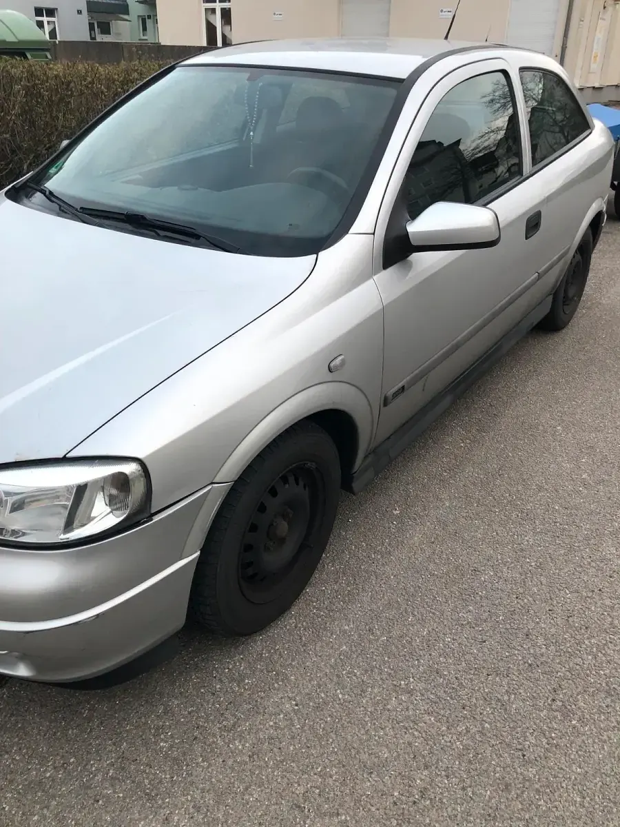 Gebraucht Opel Astra 84 PS (61 kW) 2000 Grau Coupé