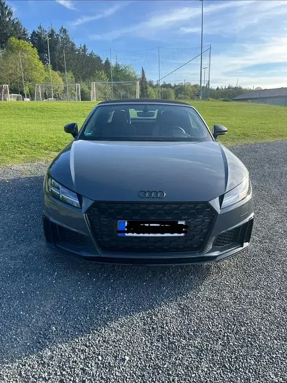 Używany Audi TT Competition 197 KM (144 kW) 2020 Szary Kabriolet