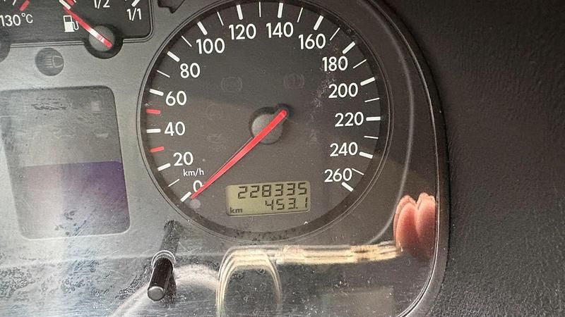 Gebraucht VW Golf IV Comfortline 125 PS (91 kW) 2000 Schwarz Kleinwagen