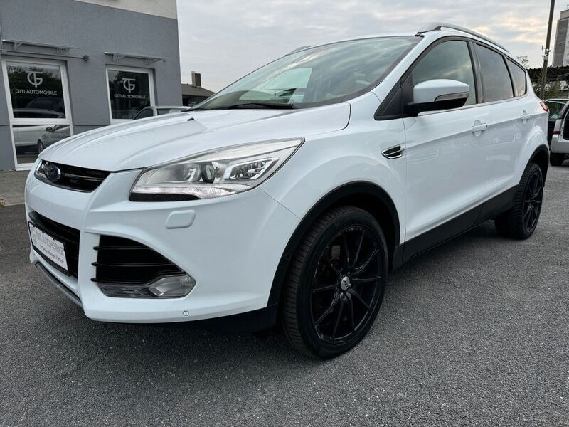 Weiß Gebraucht 2013 Ford Kuga Titanium SUV | 9.499 € (Fairer Preis) - Bild 1/4