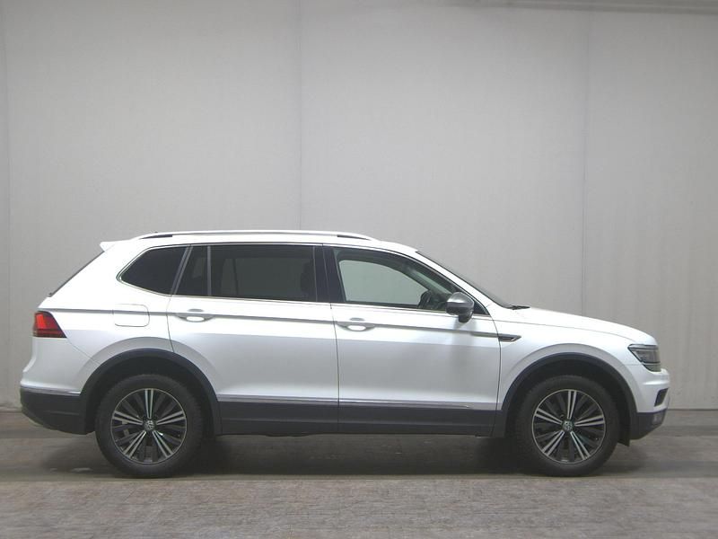 Gebraucht VW Tiguan Allspace Highline 220 PS (161 kW) 2018 Pure white SUV