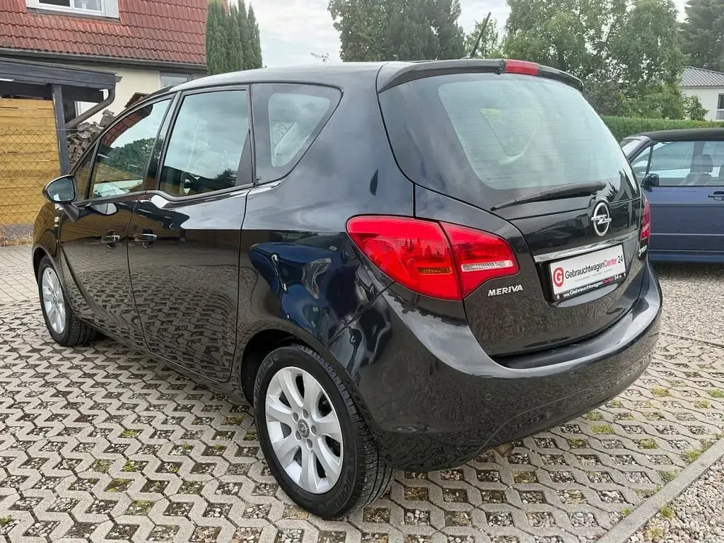 Gebraucht Opel Meriva Active 120 PS (88 kW) 2013 Schwarz Van / Kleinbus