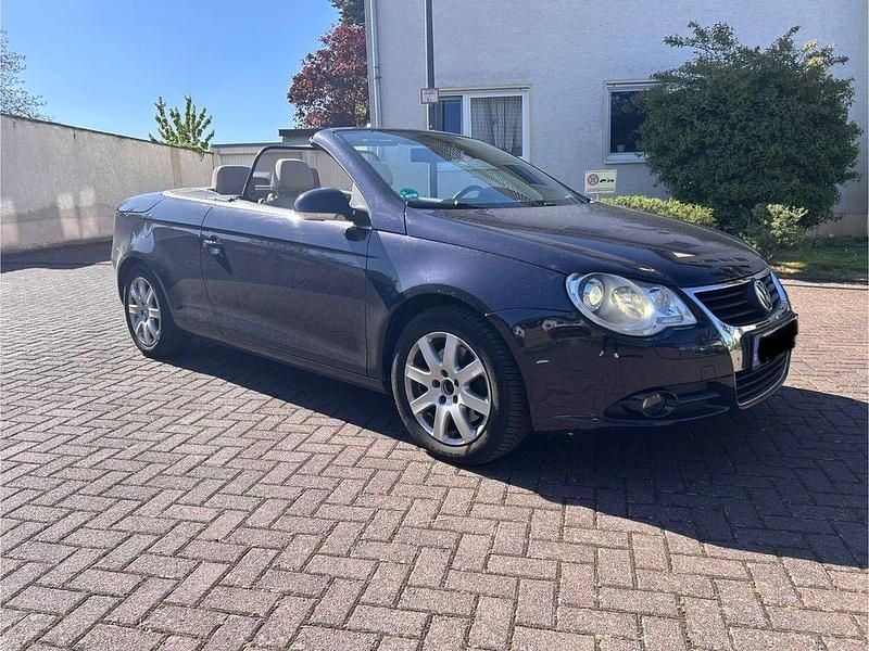 Usata VW Eos 140 CV (102 kW) 2007 Blu Cabrio