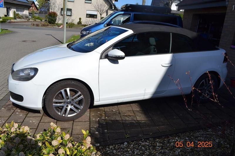 Gebraucht VW Golf Cabriolet 105 PS (77 kW) 2012 Weiß Cabrio