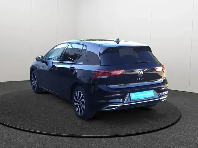 Gebraucht VW Golf VIII Active 150 PS (110 kW) 2023 Schwarz Limousine