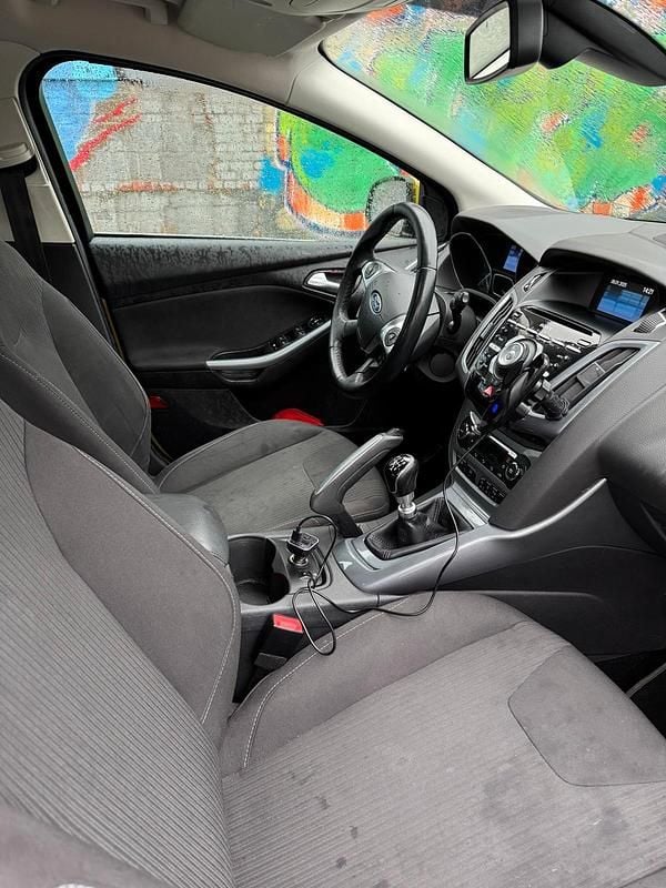 Gebraucht Ford Focus 150 PS (110 kW) 2011 Gold Limousine