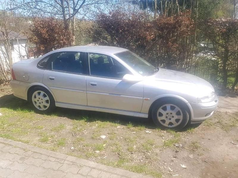 Occasion Opel Vectra 135 ch (99 kW) 2000 Gris Berline