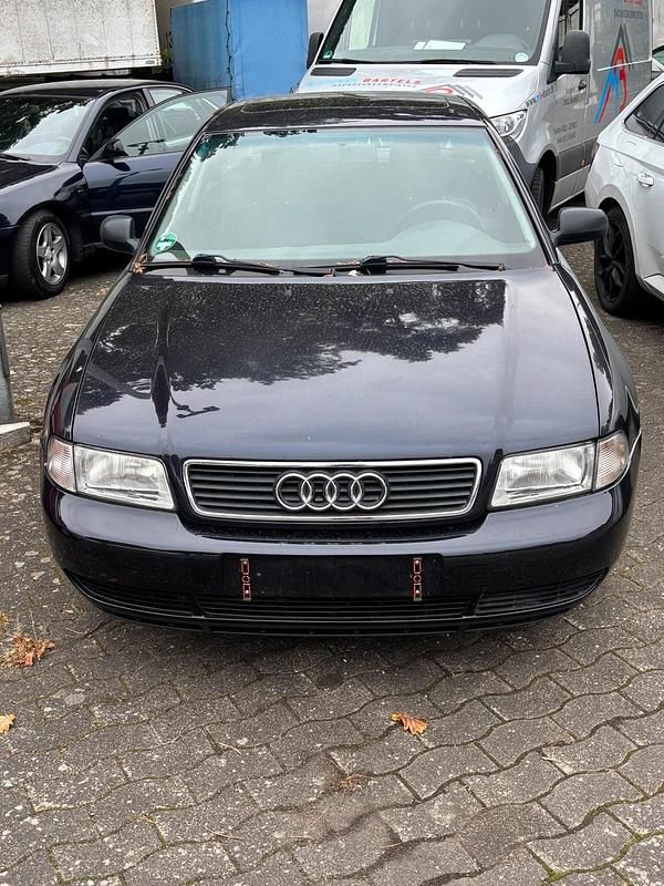 Violet Gebraucht 1995 Audi A4 Limousine | 1.400 € - Bild 1/4