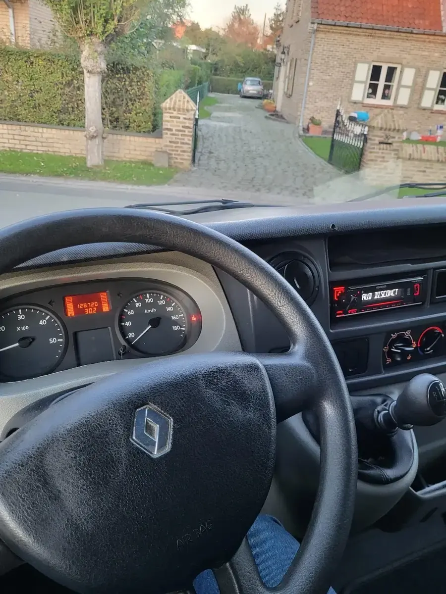 Używany Renault Master 119 KM (87 kW) 2008 Biały