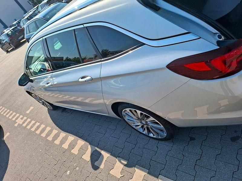 Gebraucht Opel Astra Dynamic 200 PS (147 kW) 2016 Silber Kombi