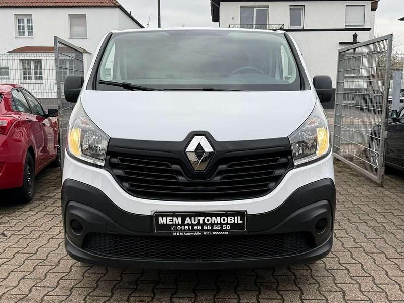 Gebraucht Renault Trafic Komfort 120 PS (88 kW) 2019 Gletscherweiss Van / Kleinbus