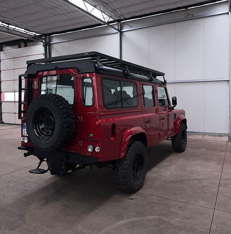 Gebraucht Land Rover Defender 122 PS (89 kW) 2013 Rot SUV