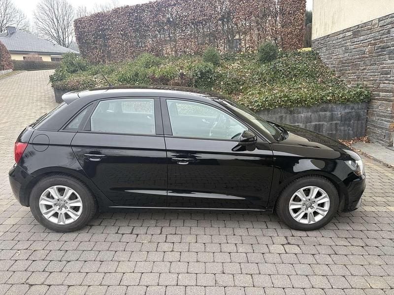 Gebraucht 2014 Audi A1 Sportback Attraction Kleinwagen | 4.300 € (Guter Preis) - Bild 1/4