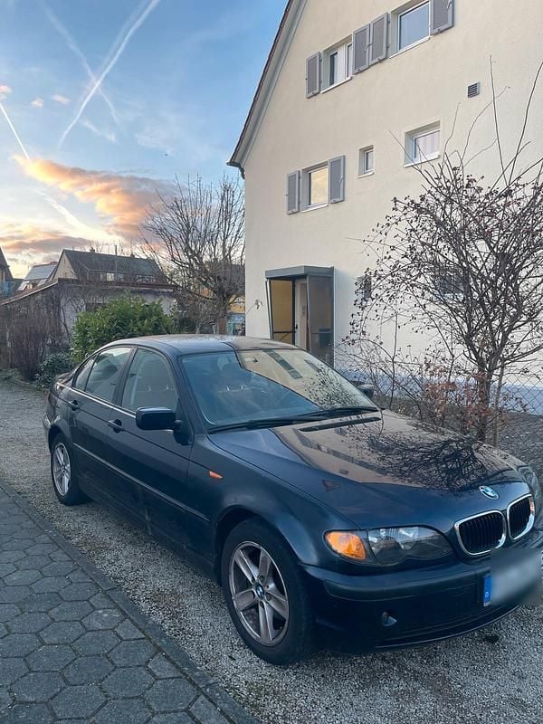 Gebraucht BMW 316 115 PS (84 kW) 2002 Blau Limousine