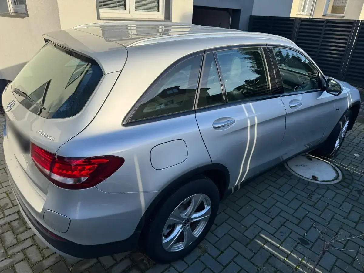 Gebraucht Mercedes GLC350 211 PS (155 kW) 2018 Silber SUV