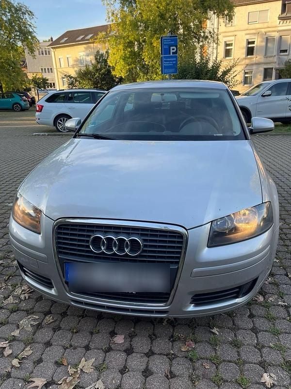 Grau Gebraucht 2006 Audi A3 Kleinwagen | 1.800 € (Teuer) - Bild 1/4