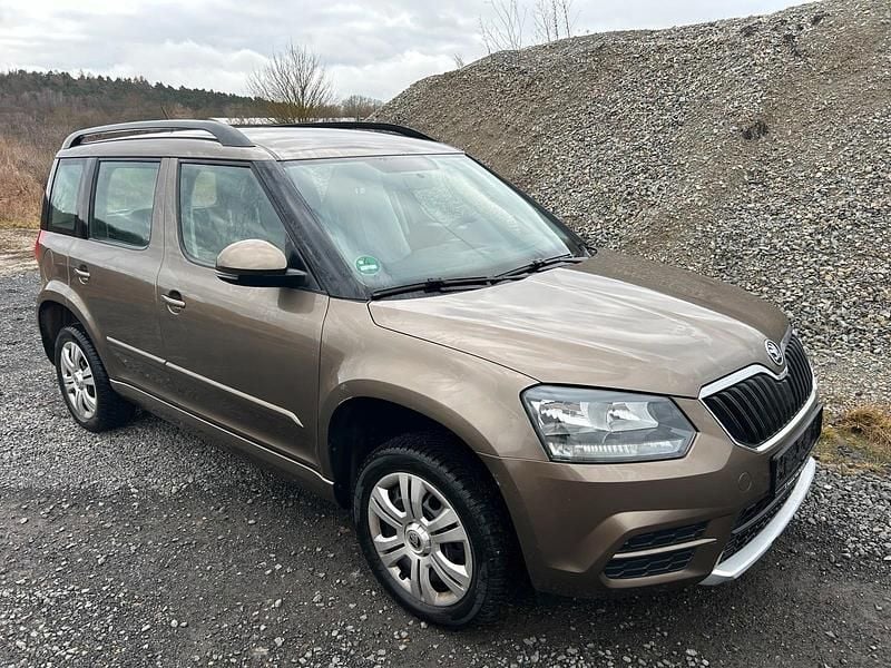 Gebraucht Skoda Yeti 110 PS (80 kW) 2016 Grau SUV