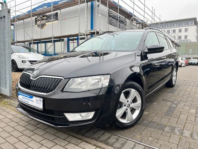 Schwarz Gebraucht 2015 Skoda Octavia Elegance Kombi | 8.199 € (Guter Preis) - Bild 1/4