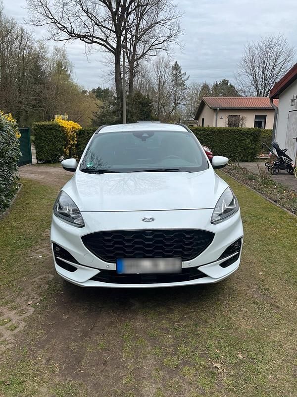 Gebraucht Ford Kuga ST-Line 225 PS (165 kW) 2021 Weiß SUV