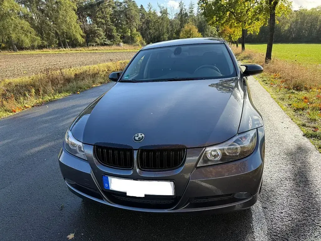 Gebraucht BMW 318 Sport Line 129 PS (94 kW) 2006 Braun Limousine