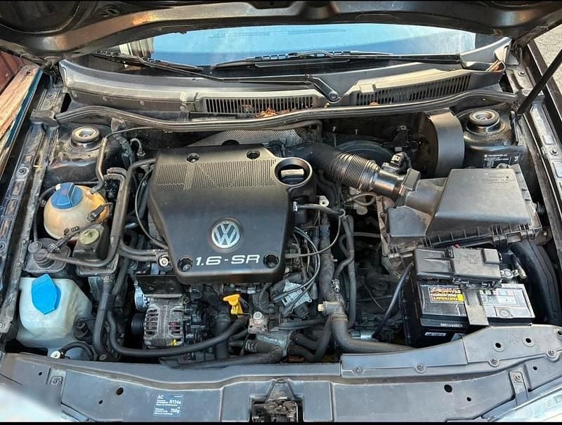 Gebraucht VW Bora 102 PS (75 kW) 1999 Schwarz Limousine