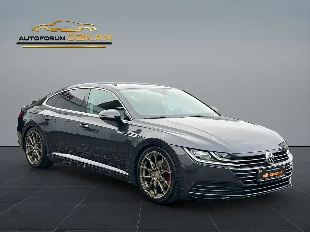 Gebraucht VW Arteon Basis 150 PS (110 kW) 2018 Grau Kleinwagen