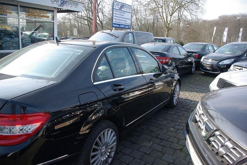 Gebraucht Mercedes C250 204 PS (150 kW) 2011 Schwarz Limousine