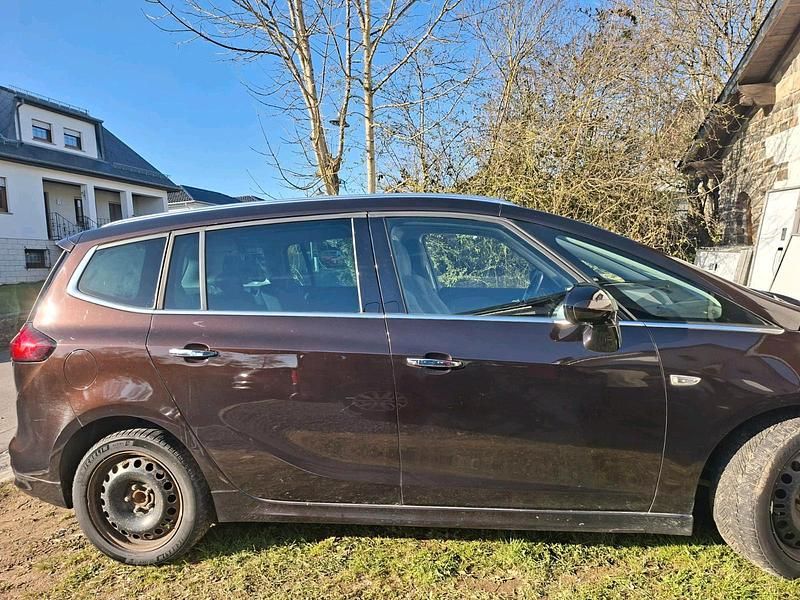 Usata Opel Zafira Tourer 165 CV (121 kW) 2012 Monovolume