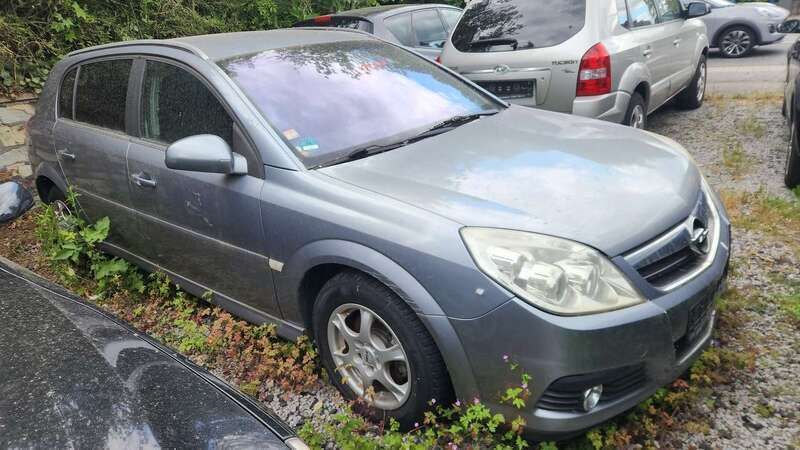 Lichtsilber m2 Gebraucht 2006 Opel Signum Edition Kombi | 1.000 € (Guter Preis) - Bild 1/4