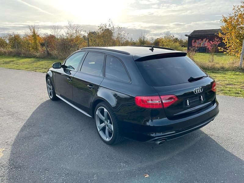 Gebraucht Audi A4 245 PS (180 kW) 2015 Schwarz Kombi