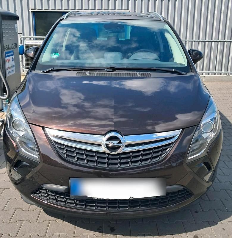 Braun Gebraucht 2012 Opel Zafira Van / Kleinbus | 6.000 € (Fairer Preis) - Bild 1/4