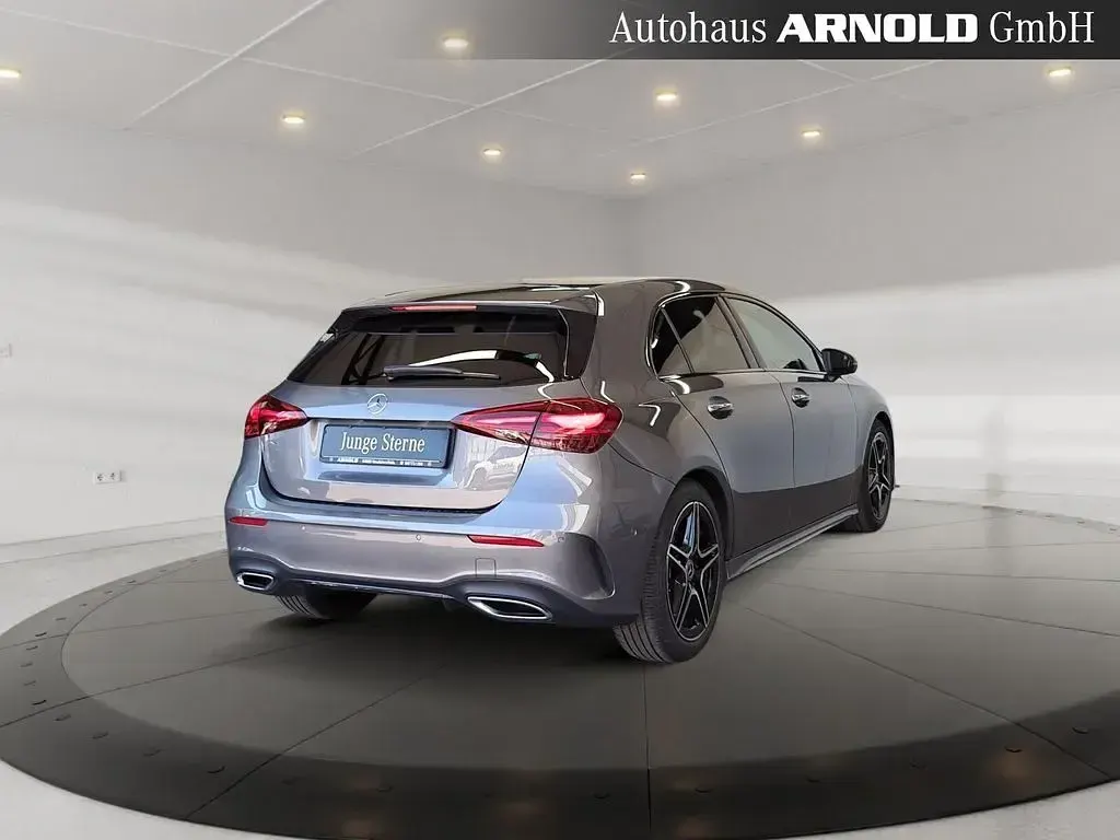 Gebraucht Mercedes A220 AMG line 190 PS (139 kW) 2025 Mountaingrau Limousine