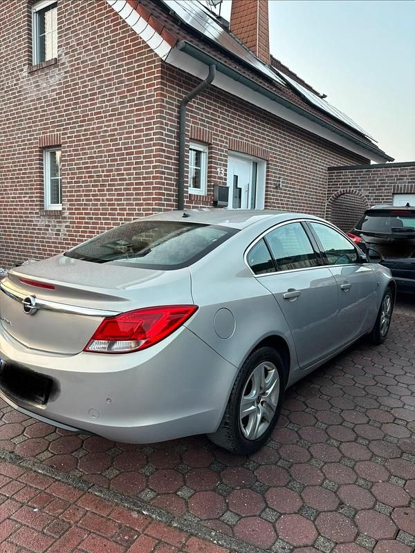 Gebraucht Opel Insignia 140 PS (102 kW) 2009 Grau Limousine