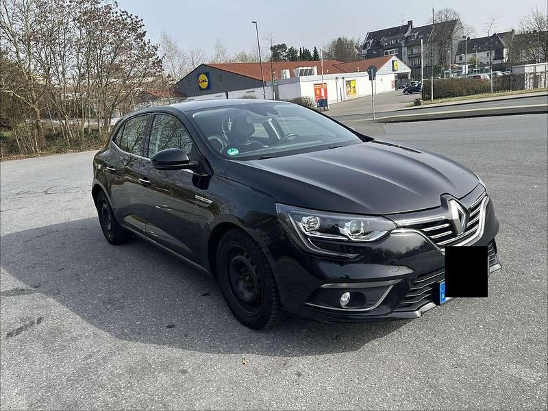 Gebraucht Renault Mégane IV Intens 132 PS (97 kW) 2016 Schwarz Kleinwagen