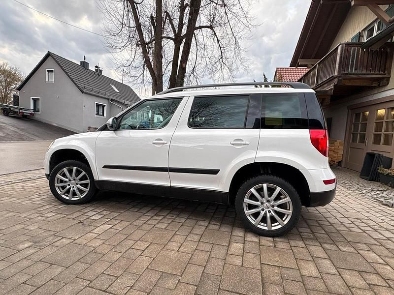 Gebraucht Skoda Yeti 140 PS (102 kW) 2014 Weiß SUV