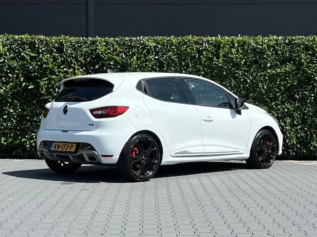 Gebraucht Renault Clio R.S. 200 PS (147 kW) 2015 Weiß Limousine