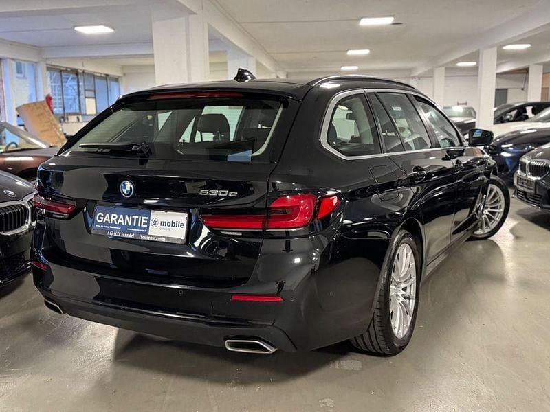 Gebraucht BMW 530e 184 PS (135 kW) 2021 Schwarz Limousine