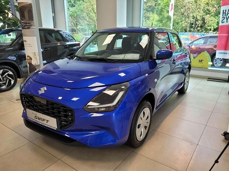Gebraucht Suzuki Swift Club 83 PS (61 kW) 2025 Frontier blue pearl Kleinwagen