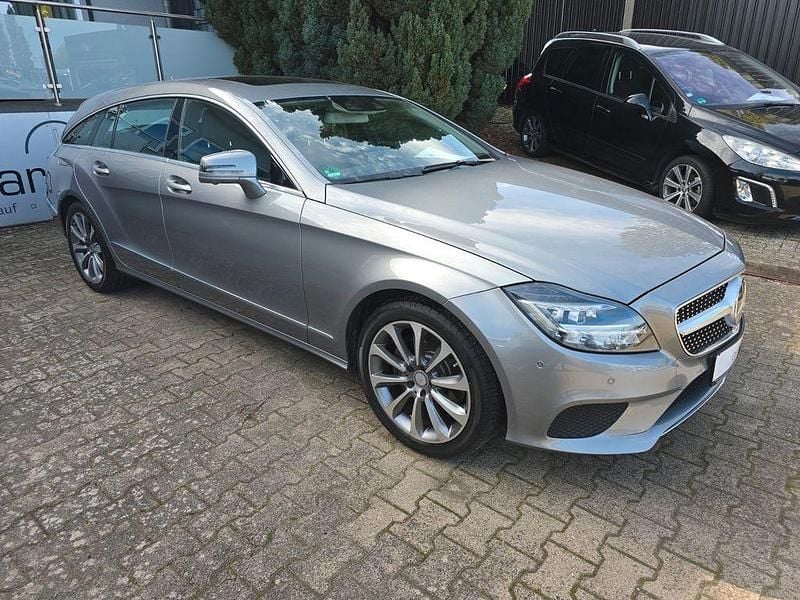 Silber Gebraucht 2015 Mercedes CLS250 Shooting Brake Kombi | 22.990 € (Etwas zu teuer) - Bild 1/4