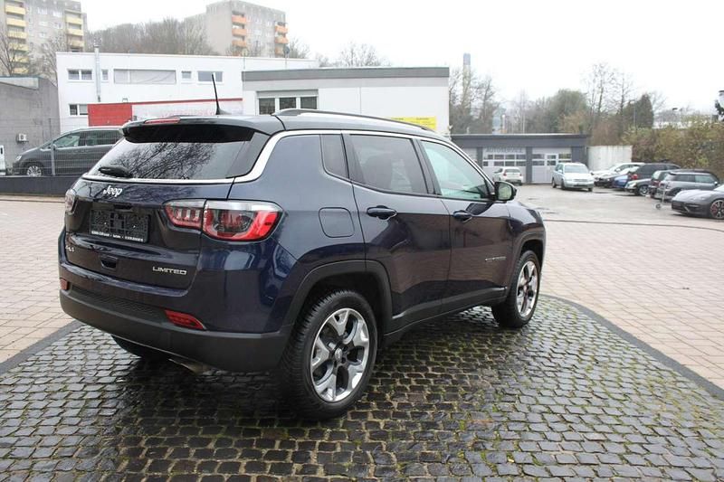 Gebraucht Jeep Compass Sport 182 PS (133 kW) 2020 Jazz blue pearl coat SUV