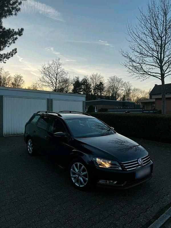 Gebraucht VW Passat 140 PS (102 kW) 2011 Schwarz Kombi