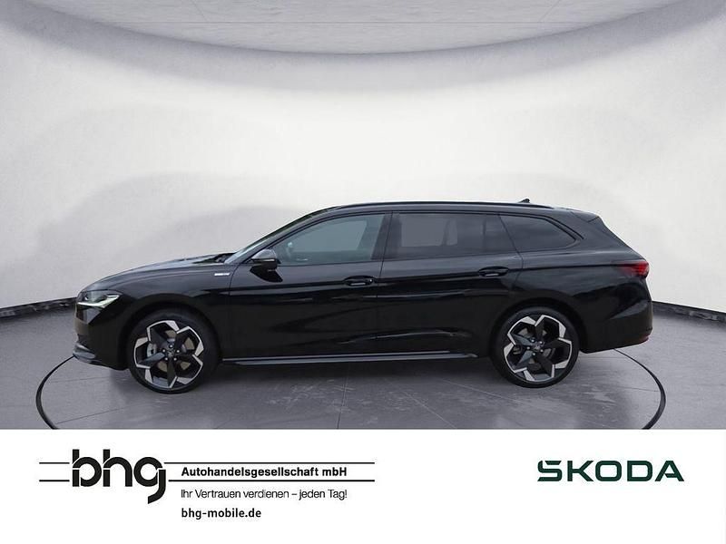 Grau Neu 2025 Skoda Superb SportLine Kombi | 65.120 € - Bild 1/4