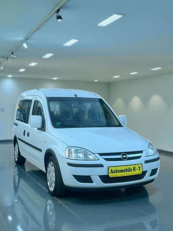 Gebraucht Opel Combo Edition 97 PS (71 kW) 2006 Weiß Van / Kleinbus